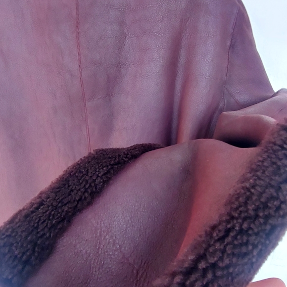 Akris Punto Burgundy Reversible Lamb Shearling Coat Size 6 nwt $3490 Current - Picture 15 of 16